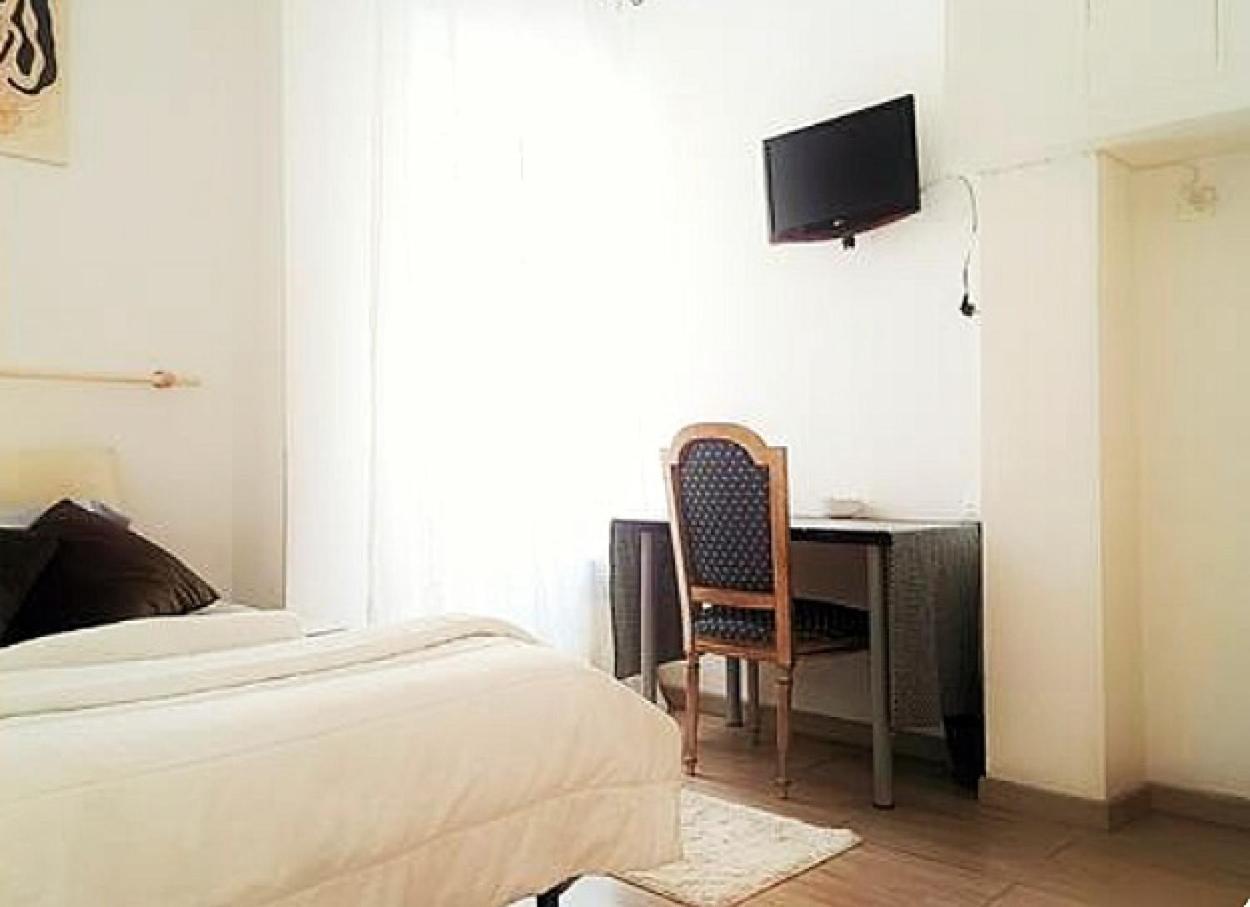 "Vacanze Romane" Stazione Tiburtina, Appartamento Tre Camere Da Letto 5 Posti Letto Экстерьер фото